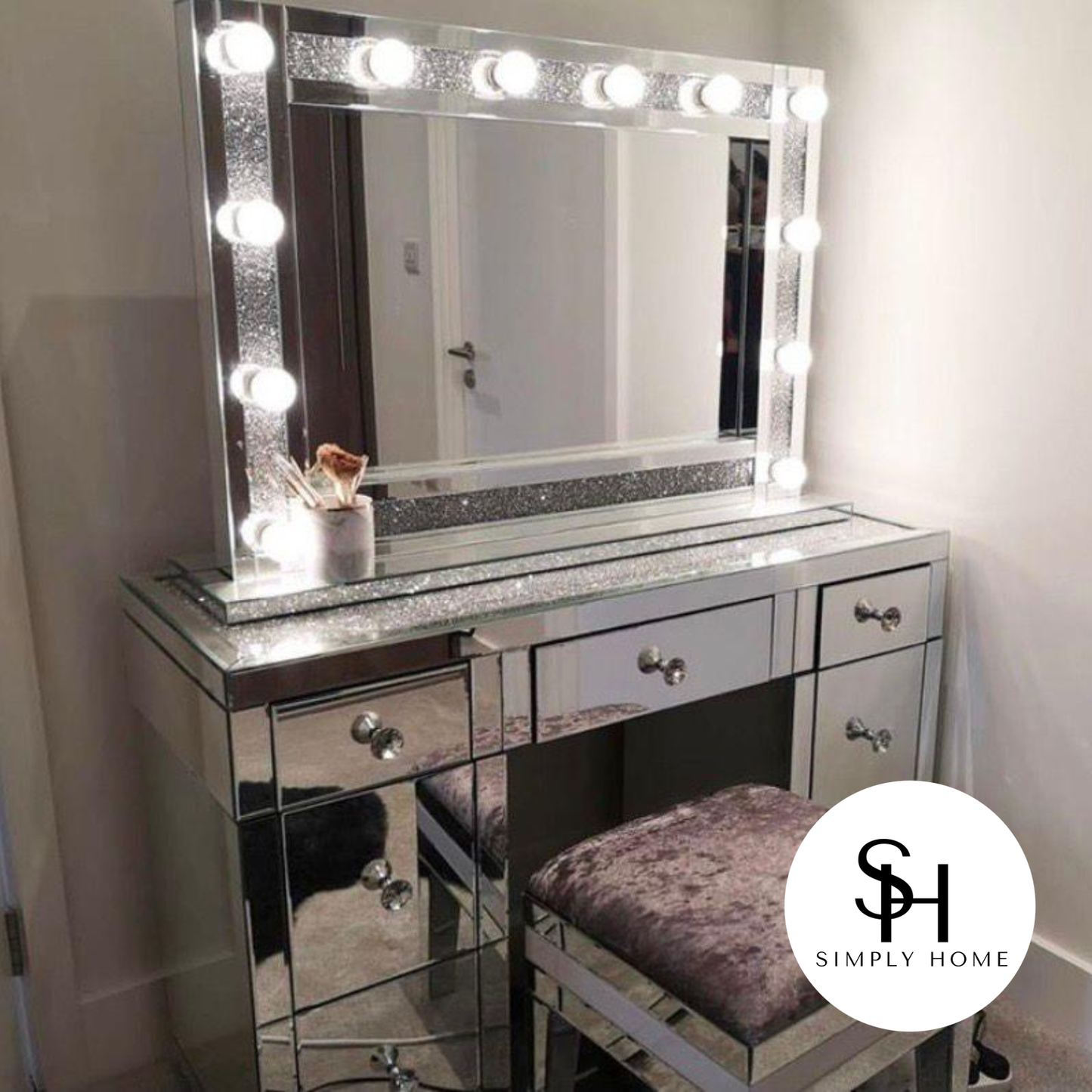 Diamond Crush Mirrored Dressing Table